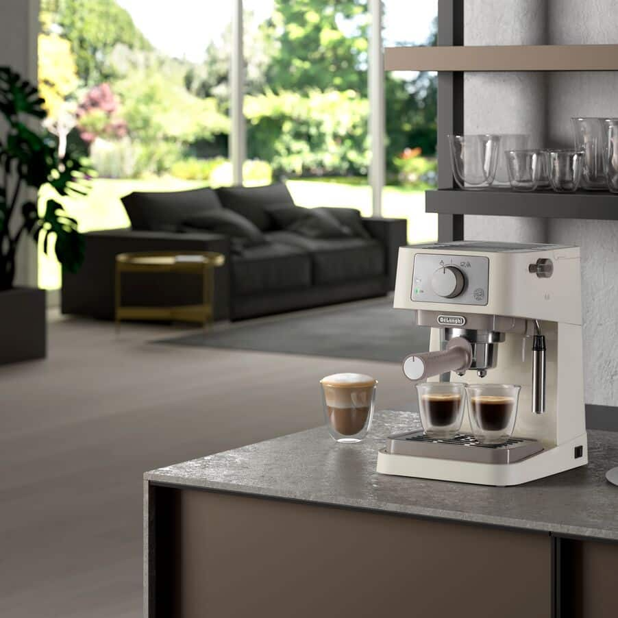 De'Longhi Stilosa EC260.CR Espresso Coffee Machine Cream - View 4