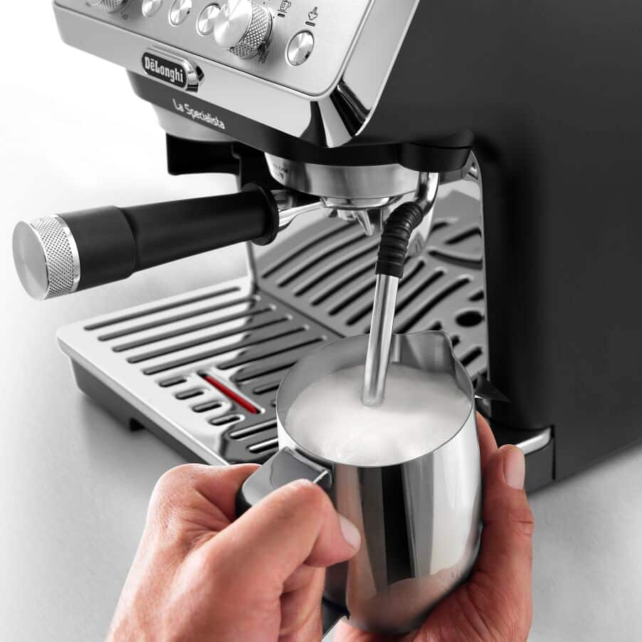 De'Longhi La Specialista Arte EC9155.MB Bean to Cup Coffee Machine Black - View 4